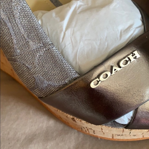 COACH summer wedges - Picture 2 of 5